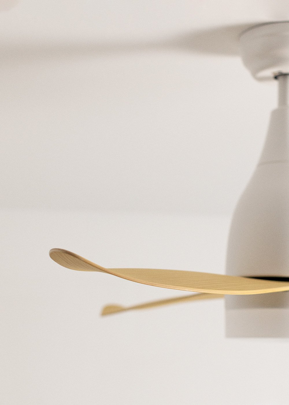 CREATE - WIND HELIX - Ventilatore da soffitto 40W silenzioso Ø112 cm
