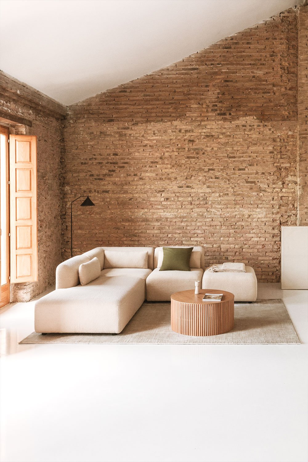 Divano angolare componibile in 3 pezzi con chaise longue sinistra e pouf Fogler