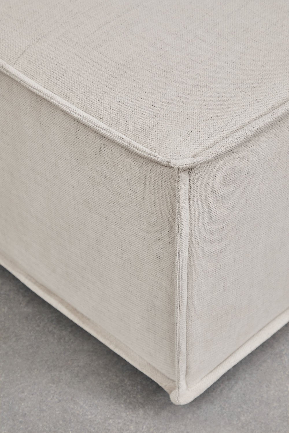 Divano componibile a 4 pezzi e pouf in tessuto Vermont