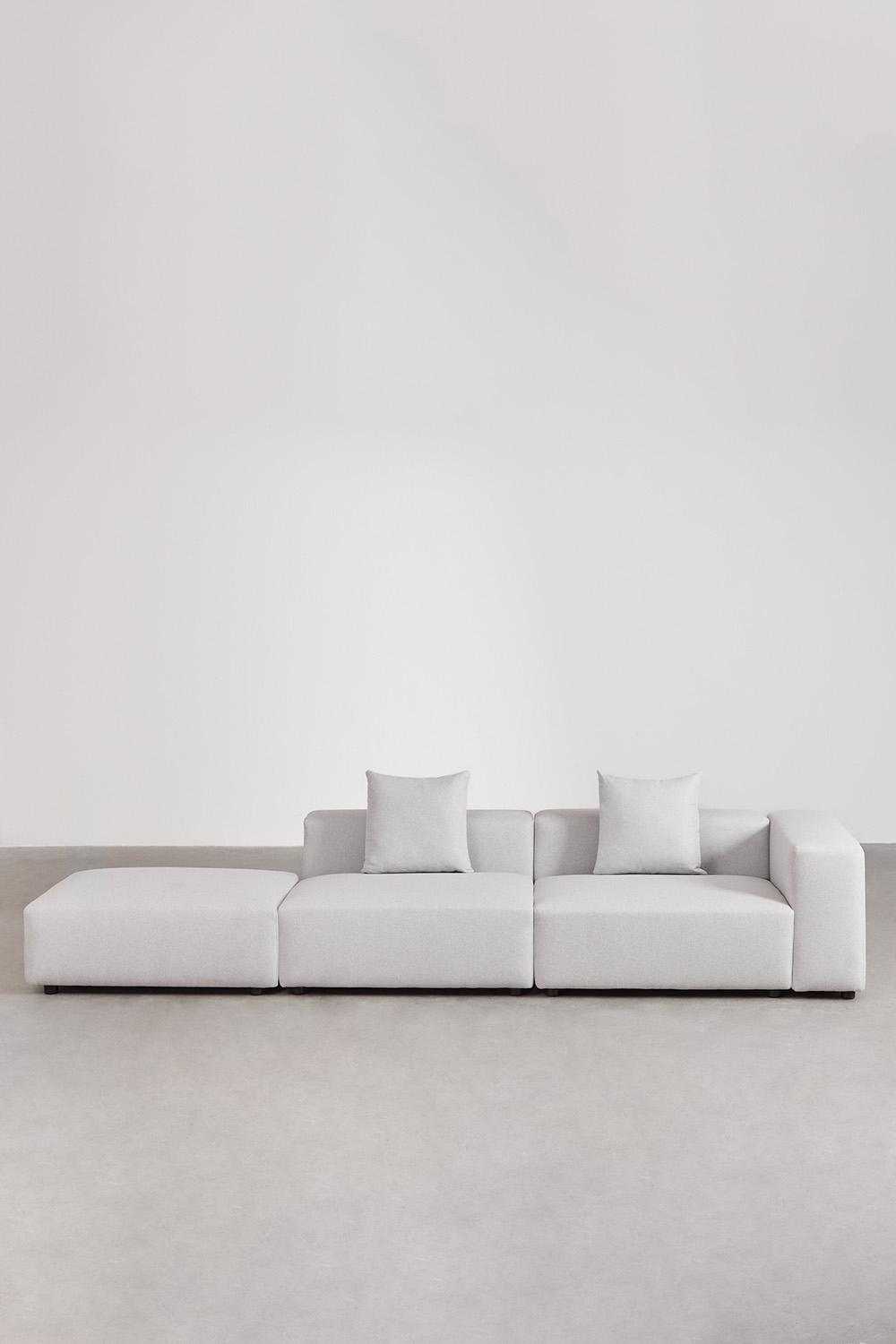 Divano modulare angolare destro a 2 pezzi con bracciolo alto e pouf (â†”ï¸Ž345 cm) Bruna
