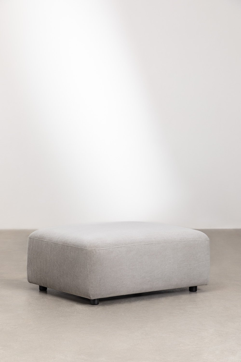 Divano componibile angolare in 2 pezzi con chaise longue sinistra e pouf Fogler