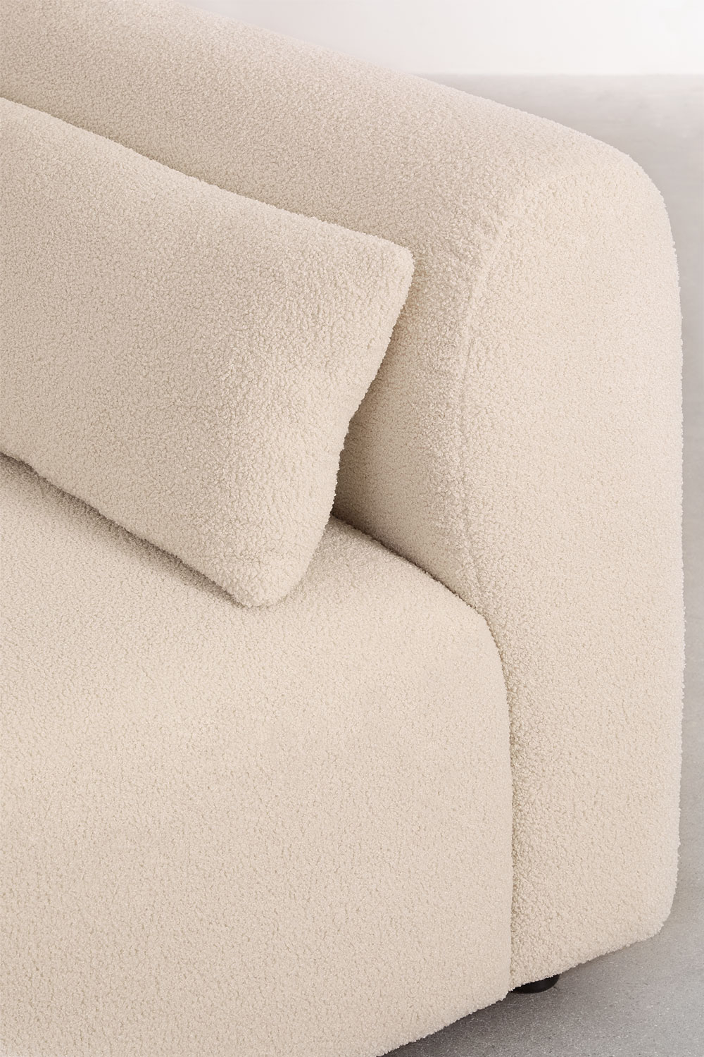 Divano componibile angolare in 4 pezzi con chaise longue destra e pouf Fogler