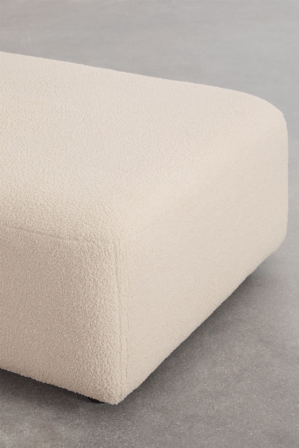 Divano componibile angolare in 4 pezzi con chaise longue destra e pouf Fogler