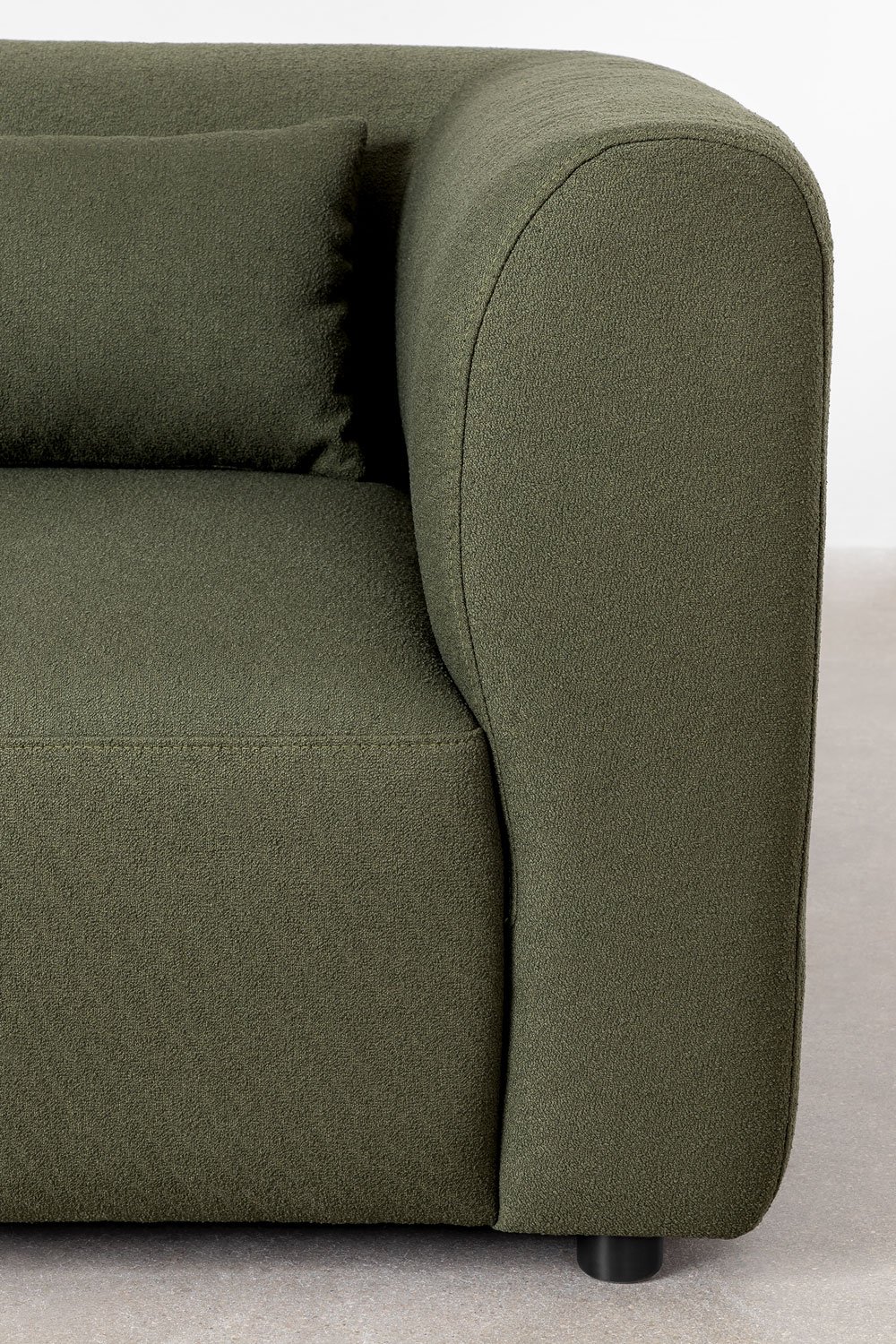 Divano componibile angolare in 4 pezzi con chaise longue destra e pouf Fogler