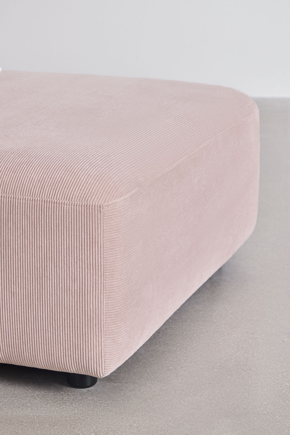 Divano componibile angolare in 4 pezzi con chaise longue sinistra e pouf Fogler