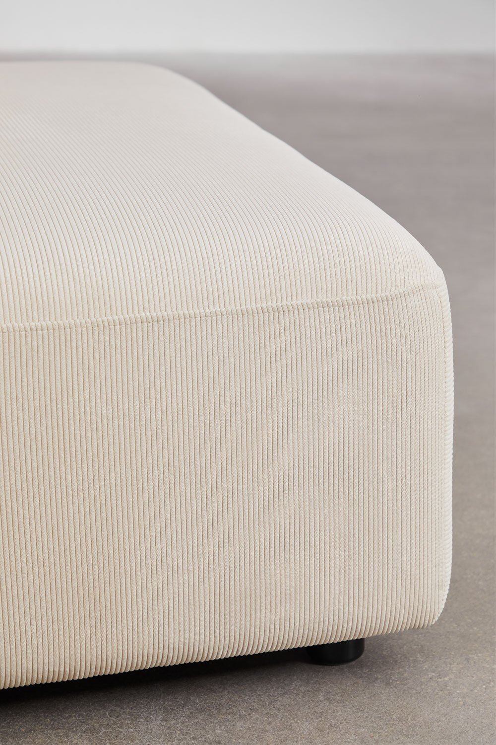 Divano componibile angolare in 5 pezzi con pouf Fogler