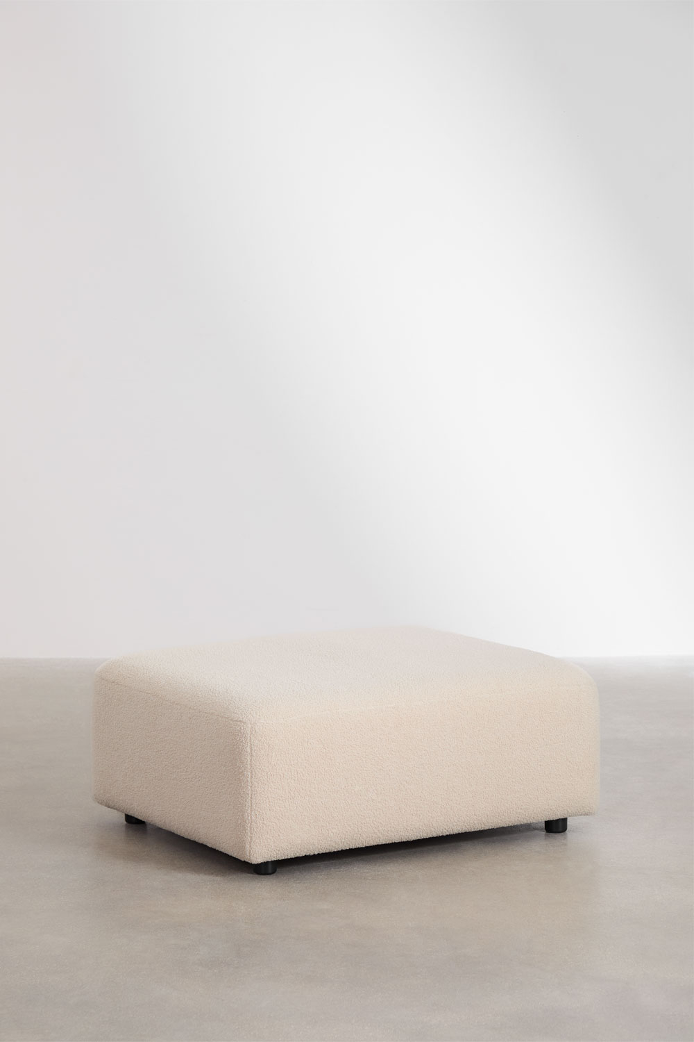Divano componibile chaise longue angolare destro in 4 pezzi con chaise e puff Fogler