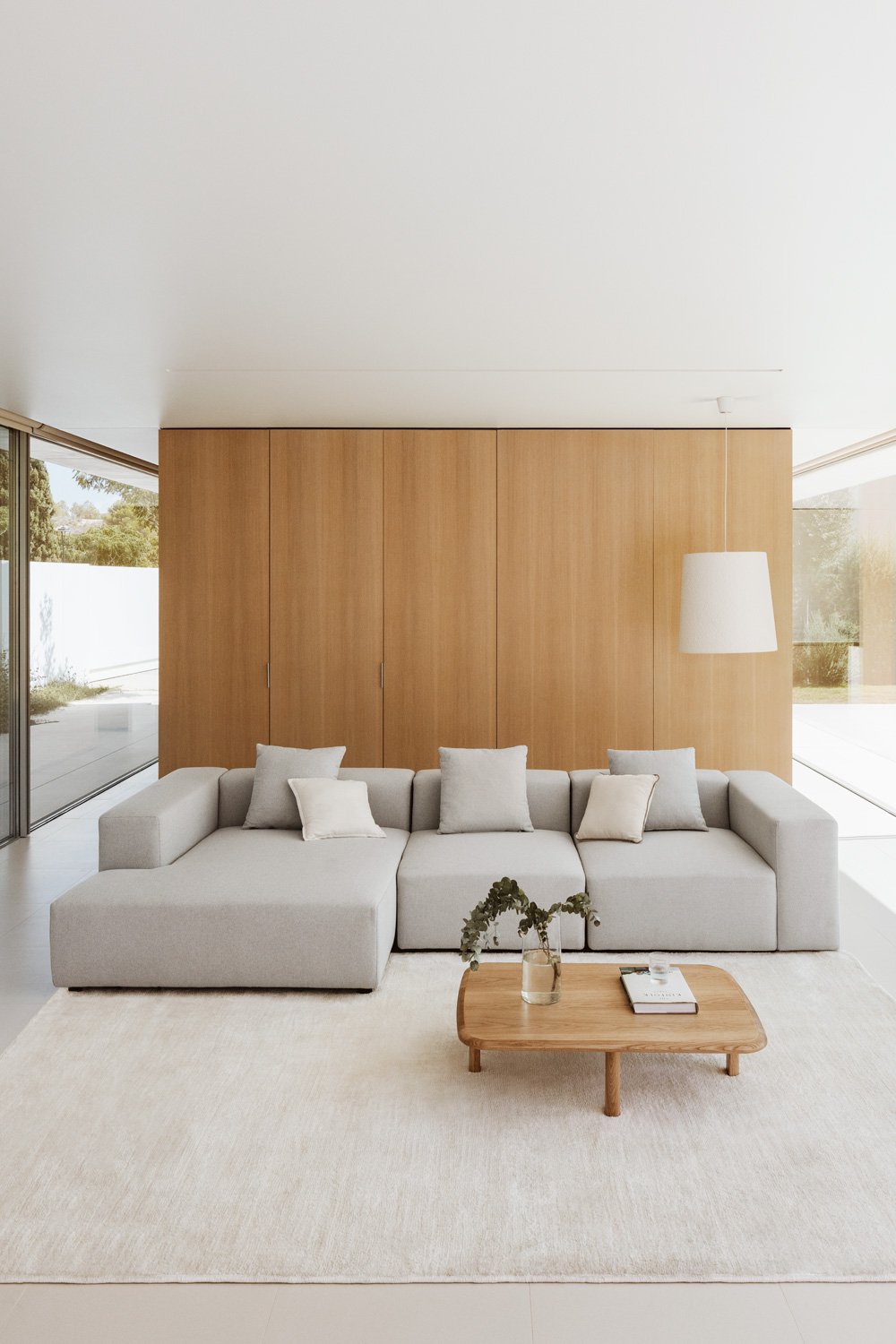 Sofà modulare con chaise longue sinistra a 3 pezzi (↔︎335 cm) con bracciolo alto Bruna