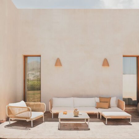 Divano da giardino componibile in 3 pezzi con 2 poltrone angolari, pouf, poltrona e tavolino Roubly
