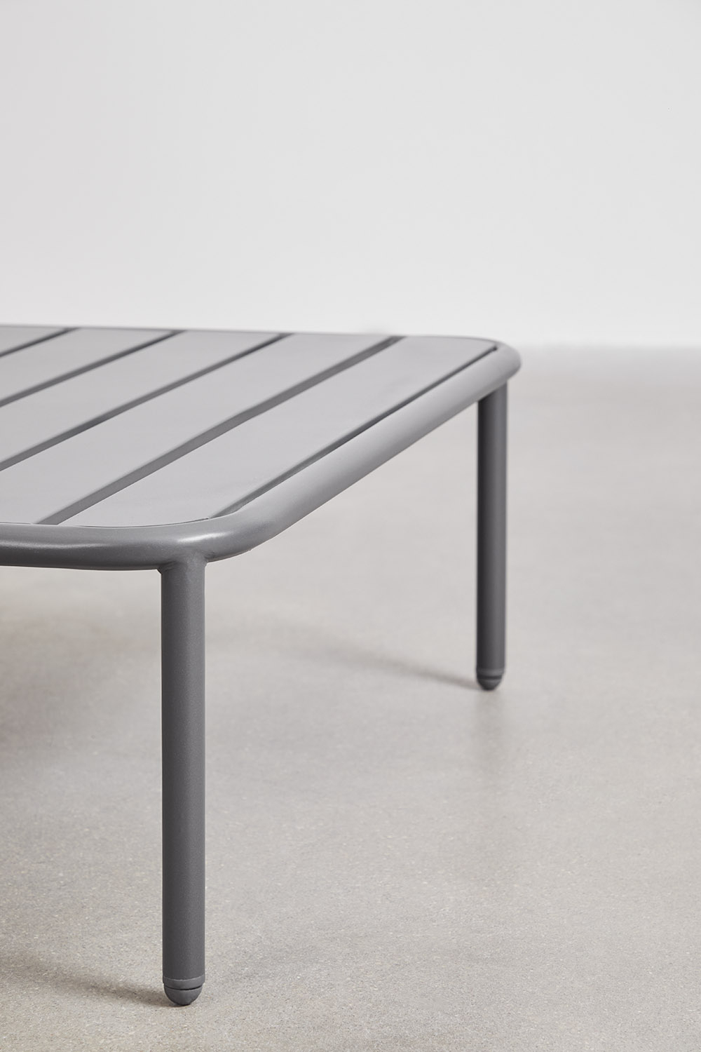 Set da giardino con divano componibile in 2 pezzi e tavolino Roubly