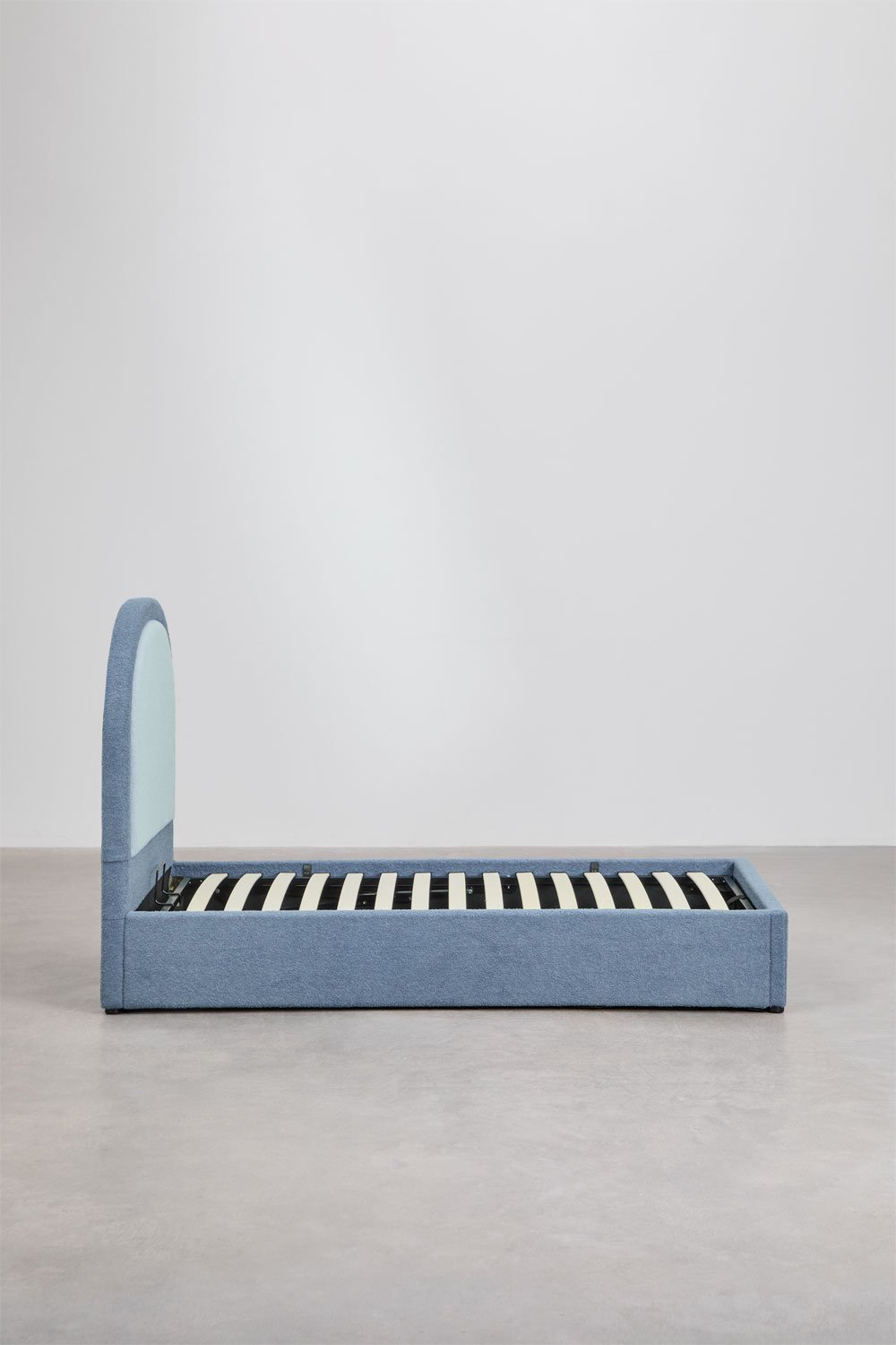 Letto con contenitore ribaltabile in tessuto bouclé Kalwa