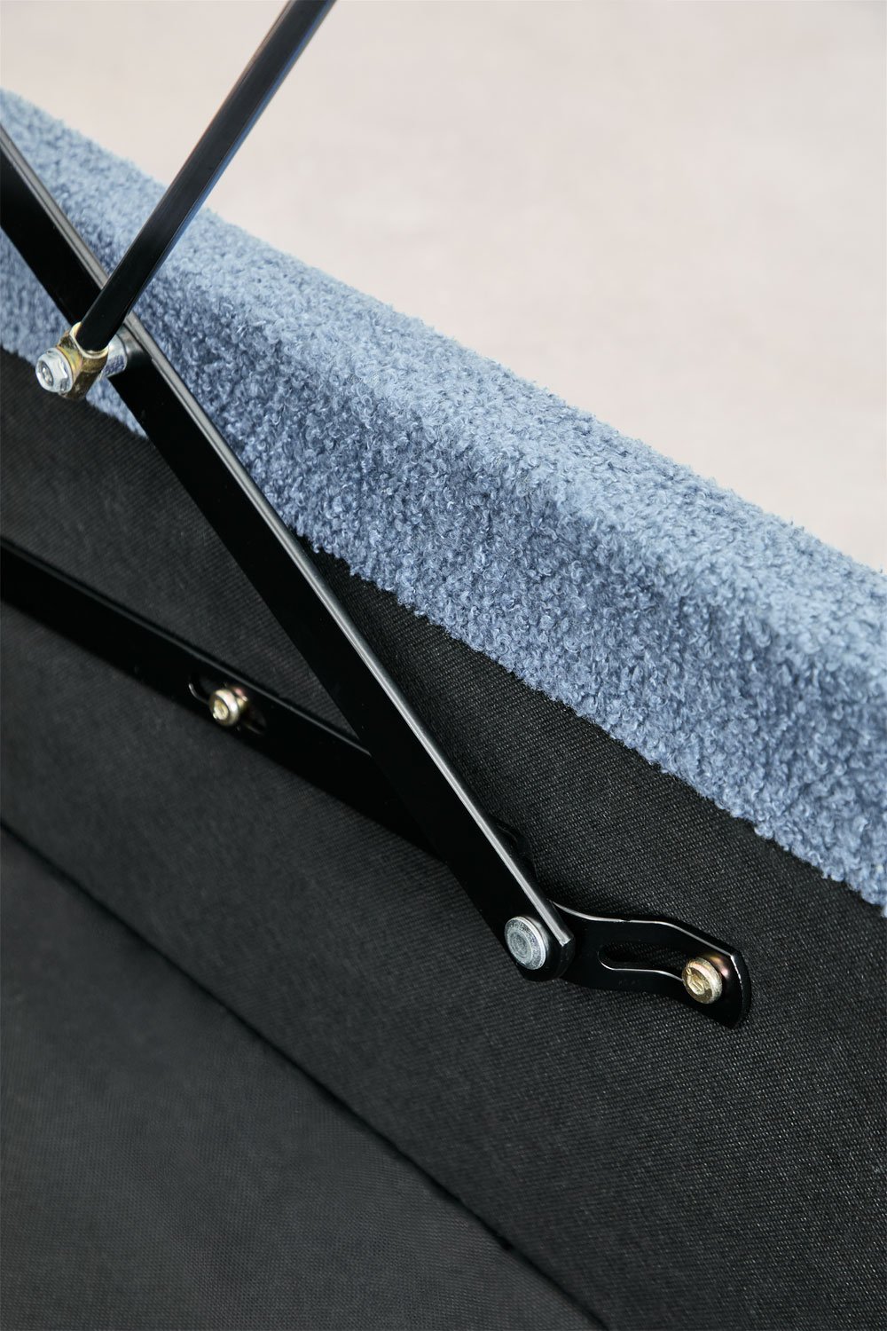 Letto con contenitore ribaltabile in tessuto bouclé Kalwa