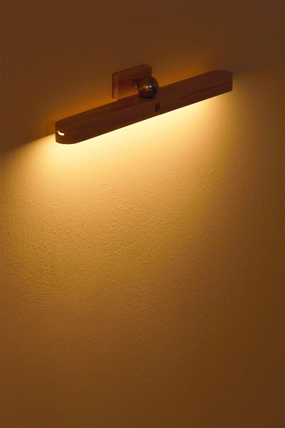 Lampada da parete a LED Davies in legno di gomma