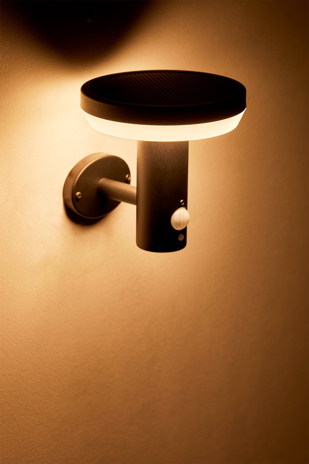 Lampada da parete solare da esterno a LED in acciaio inox Ovint