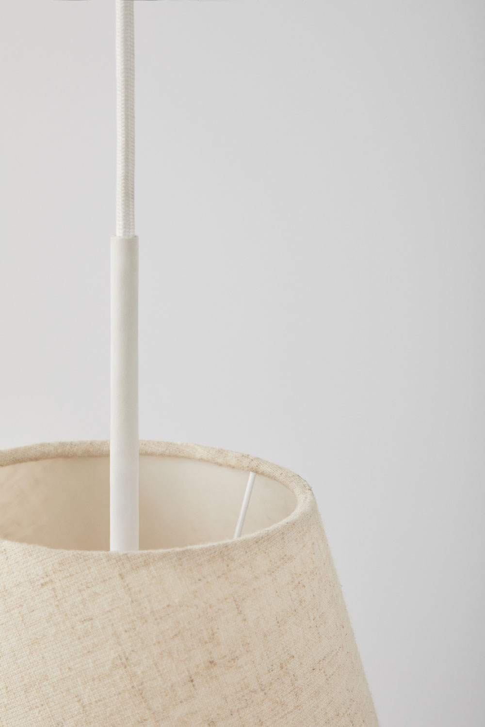 Lampada da soffitto in lino e cotone granato