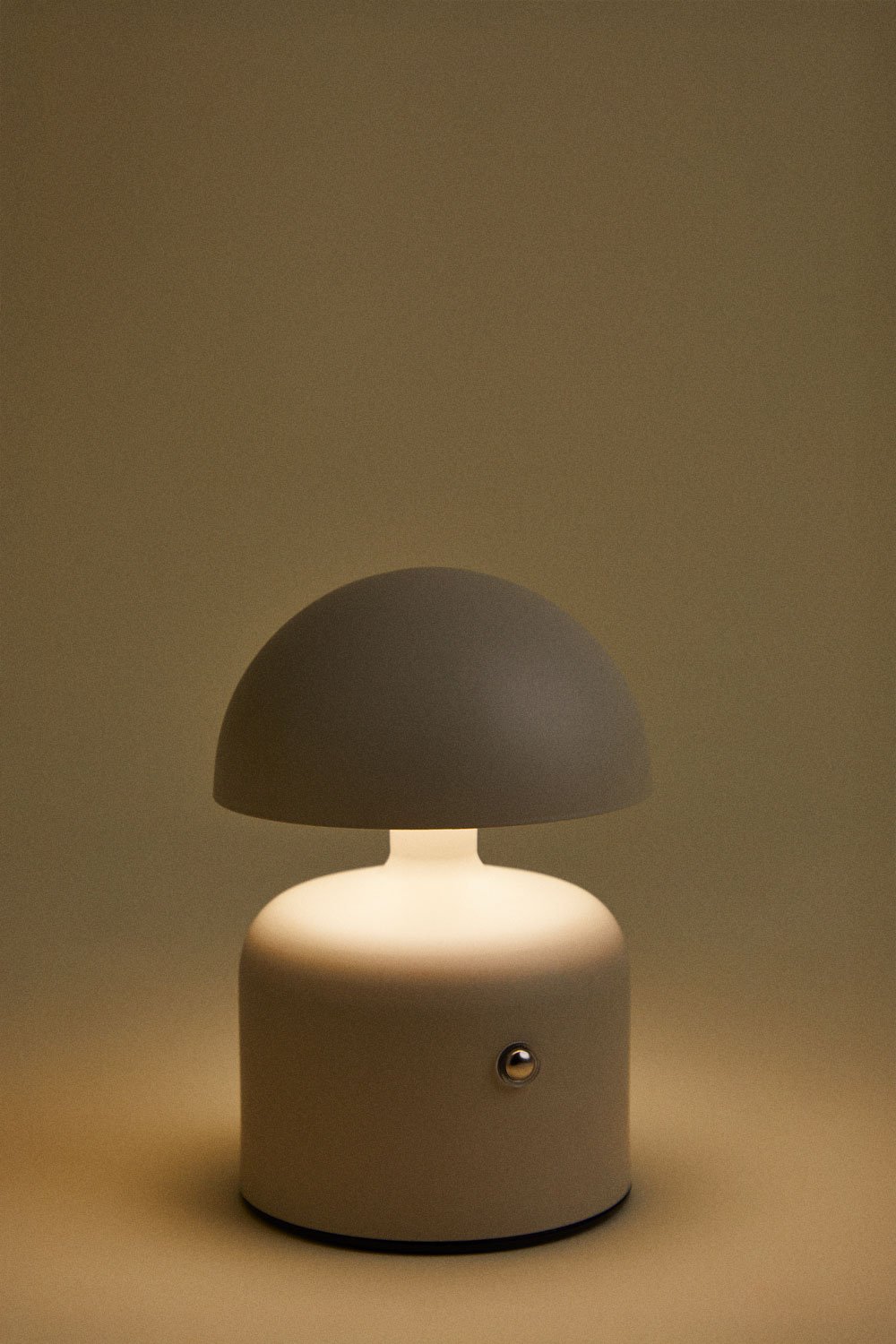 Lampada da tavolo per esterni a LED in ferro senza fili Nantali