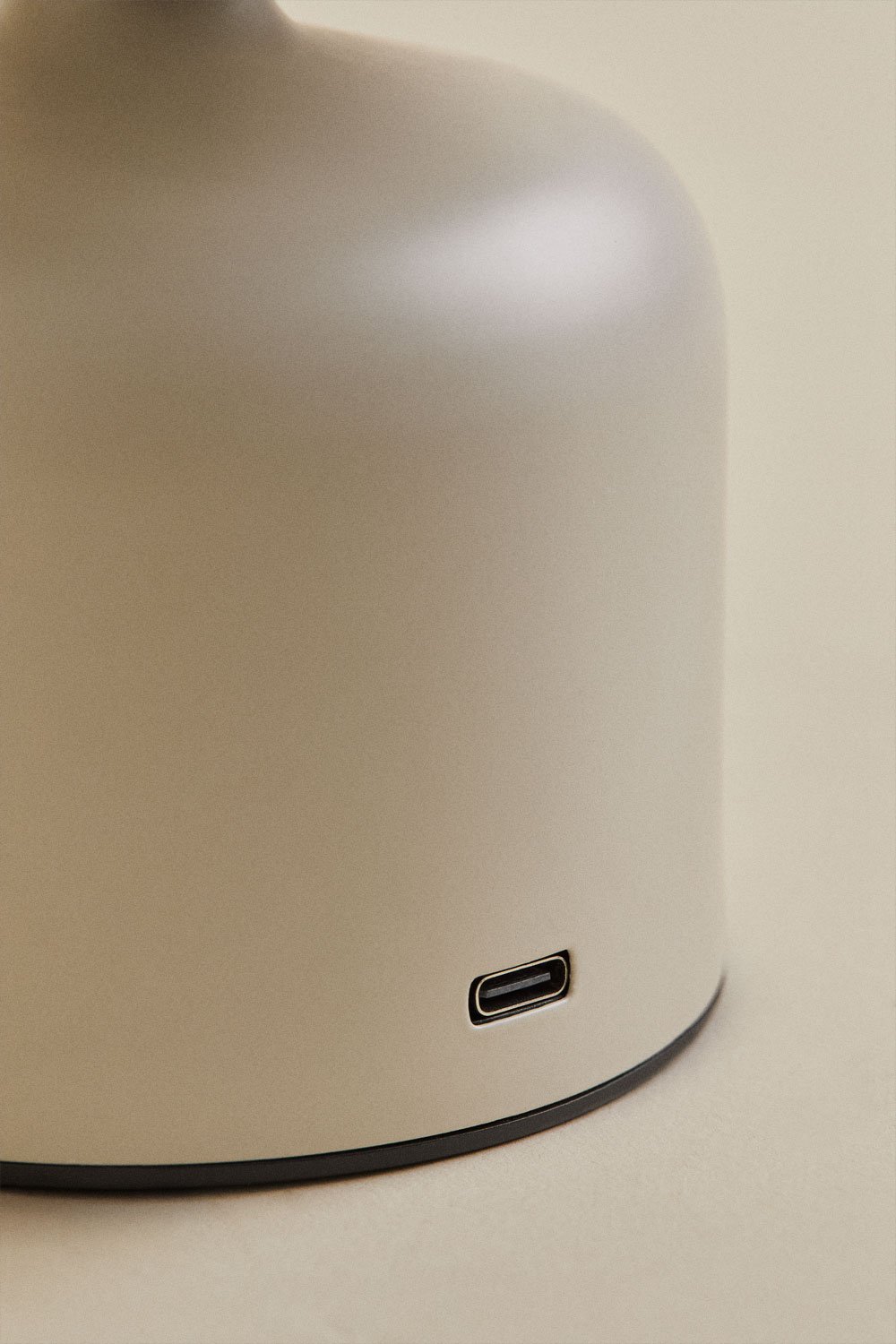 Lampada da tavolo per esterni a LED in ferro senza fili Nantali