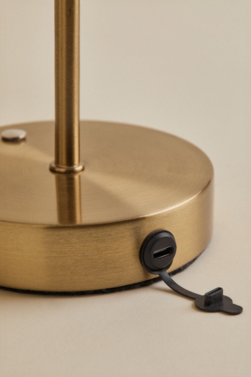 Lampada da tavolo wireless a LED in ferro Myrdal