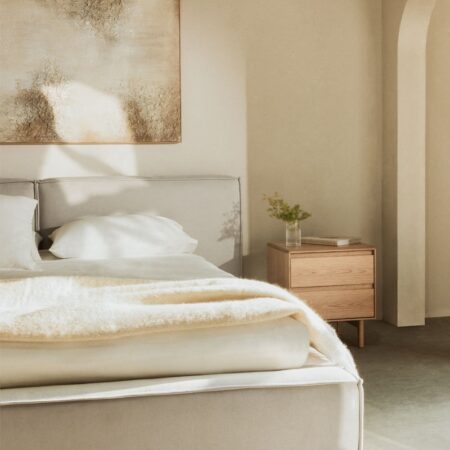 Letto con contenitore imbottito Lunari