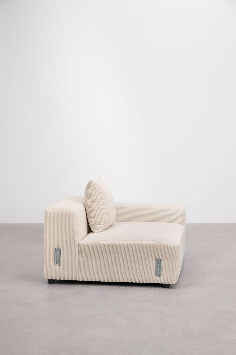 Modulo angolare destro (135x113 cm) con bracciolo basso e cuscino per divano componibile Bruna