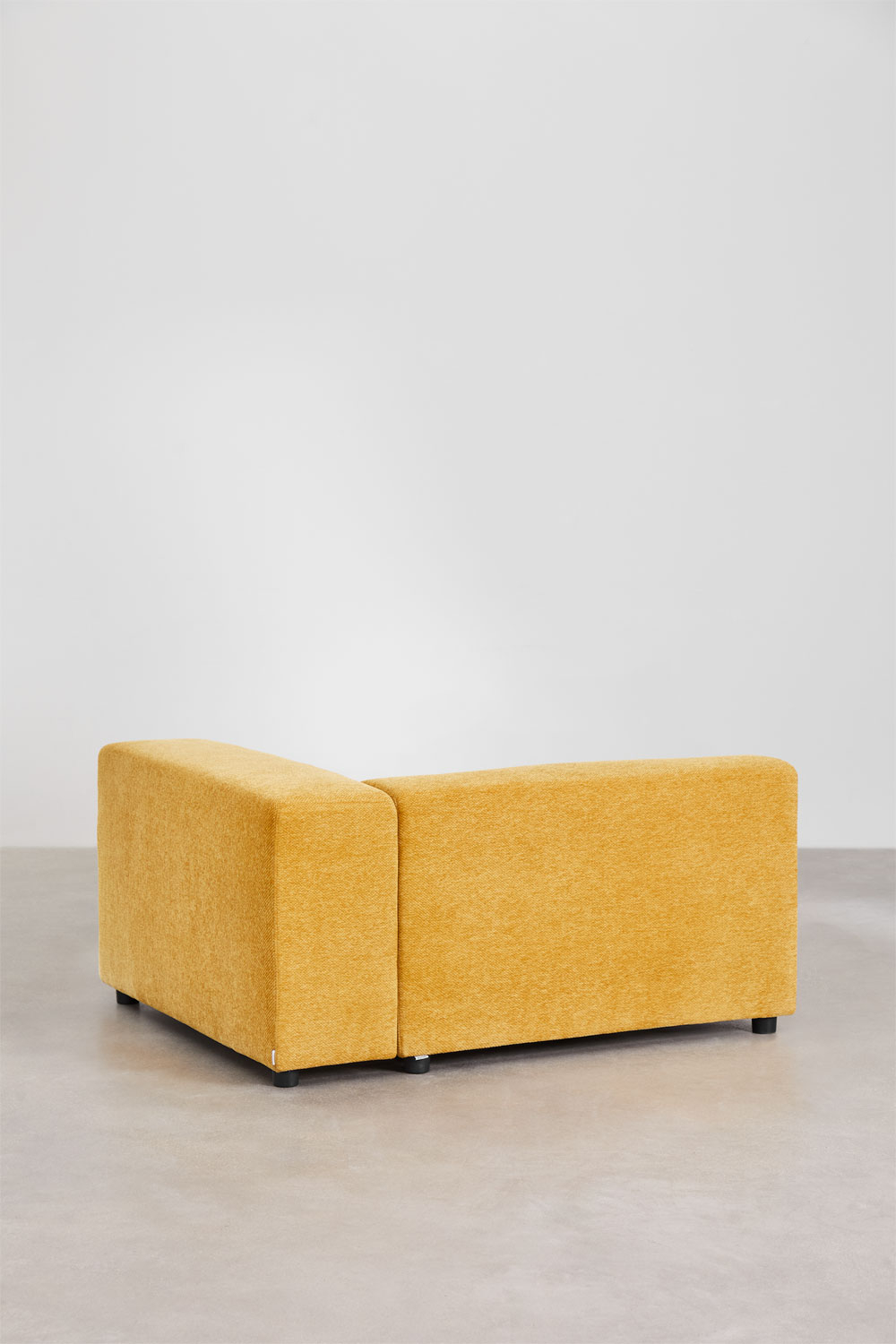 Modulo angolare destro (135x113 cm) con bracciolo alto per divano modulare Bruna