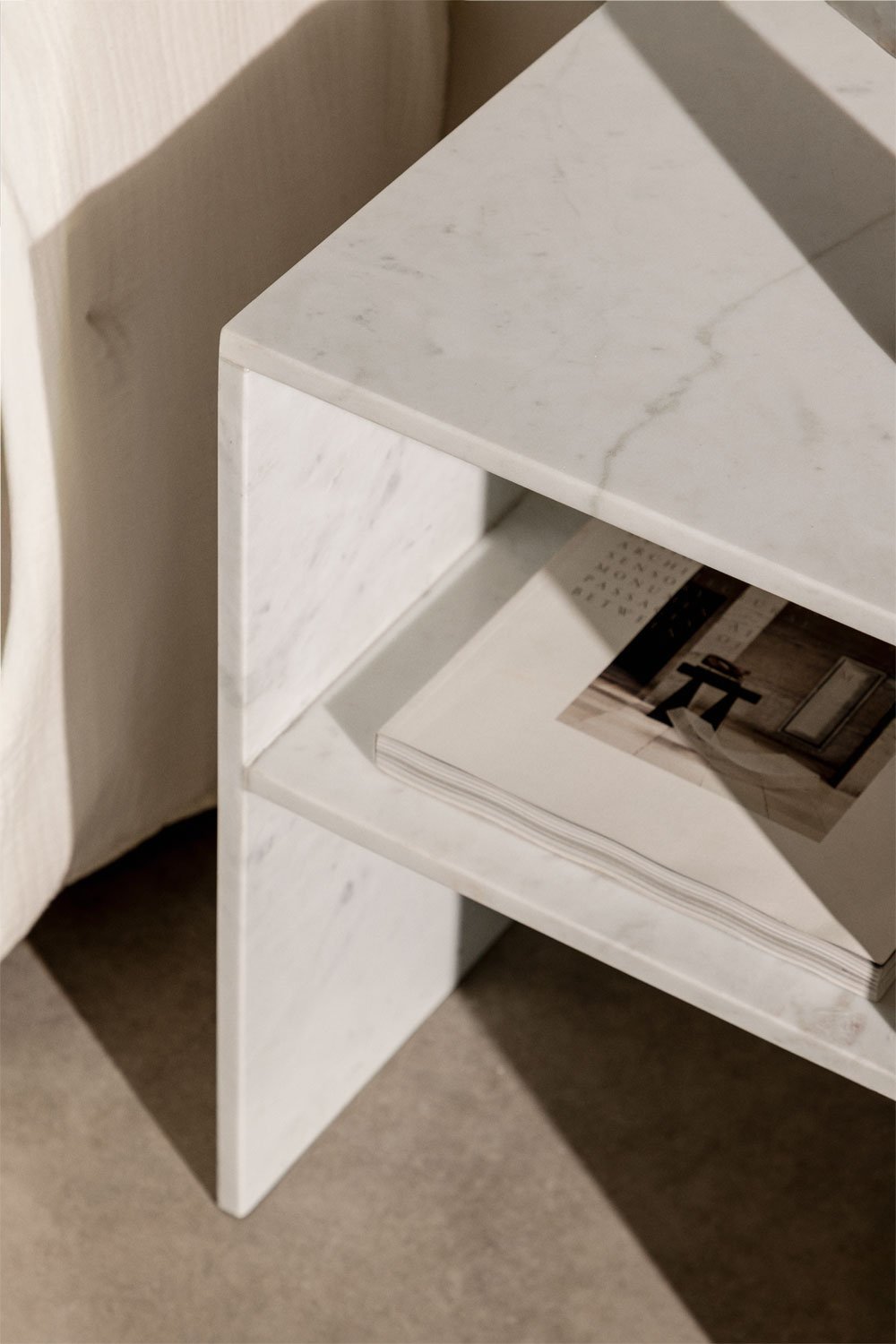 Confezione da 2 comodini quadrati 35x35 cm in marmo Gabrielle