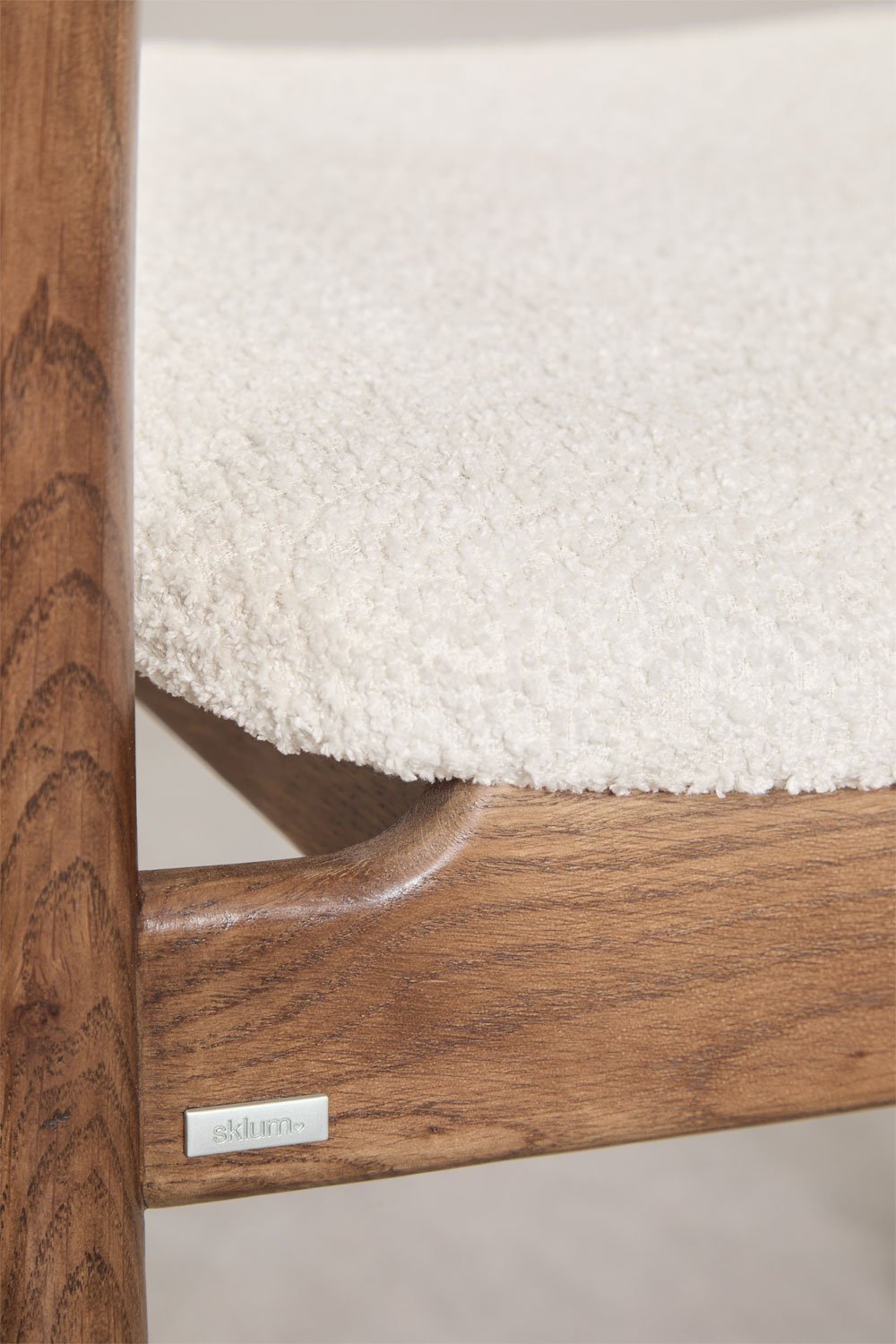 Pacco di 2 sedie da pranzo in legno di rovere e bouclé Mara Signature