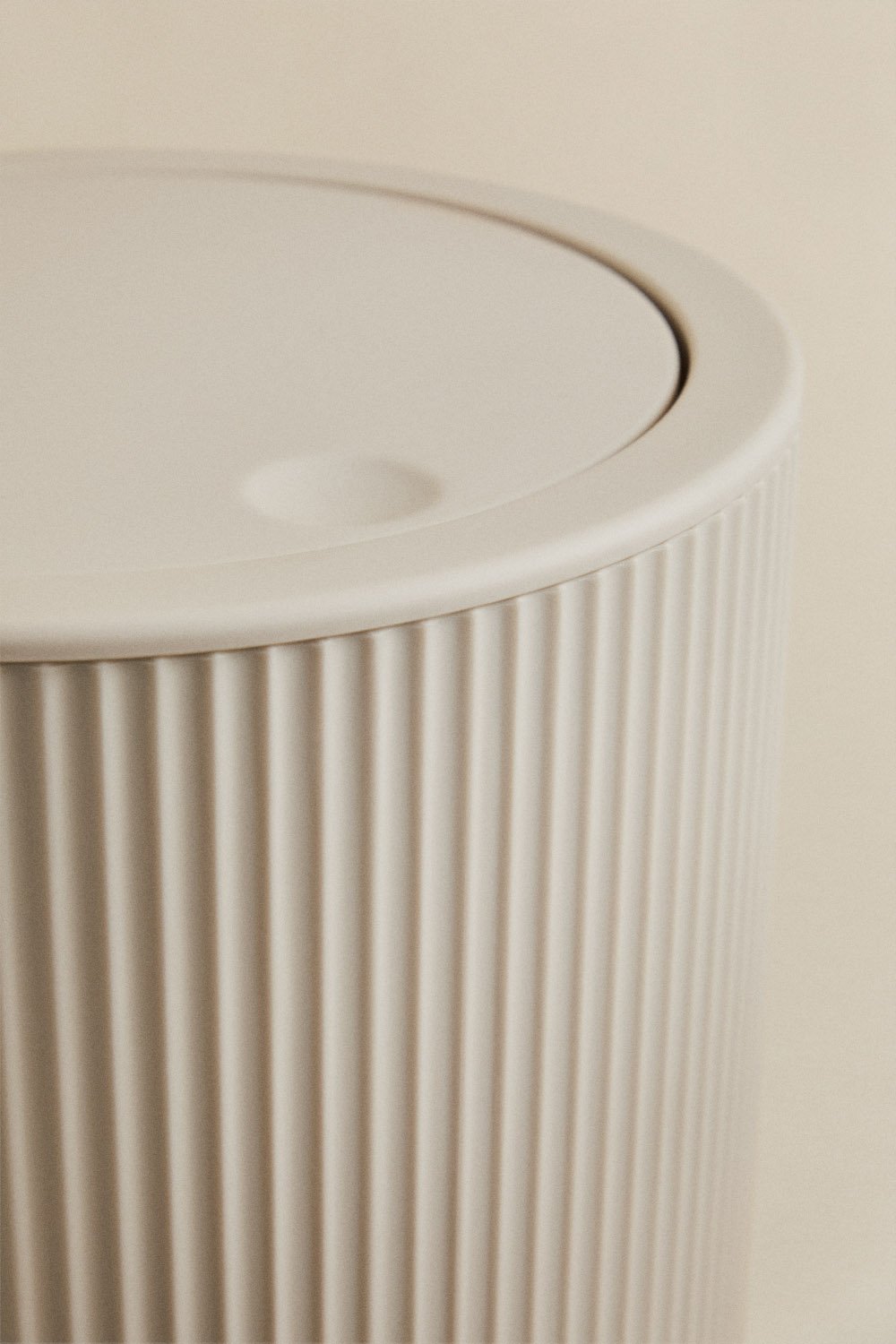 Contenitore per rifiuti con coperchio in ABS Ozene