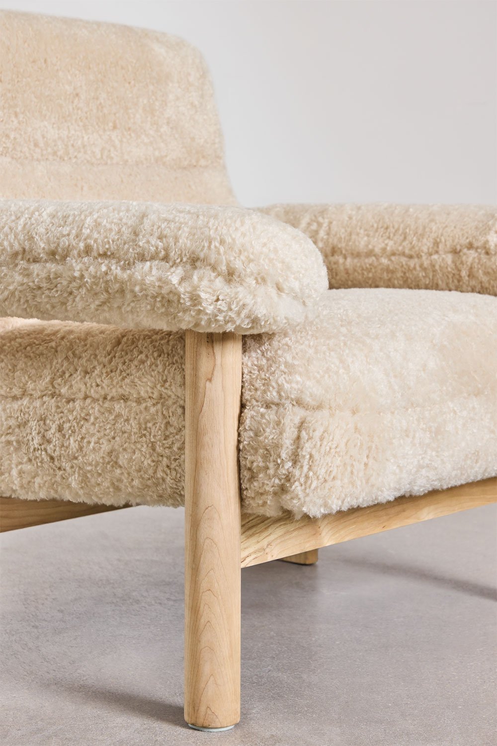 Poltrona Bernia Style in shearling e frassino