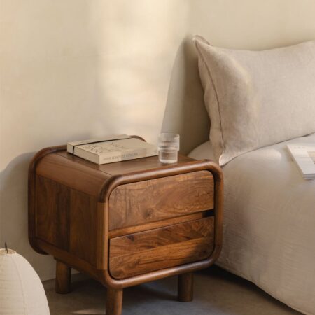 Confezione da 2 comodini 50x43 cm in legno di mango Gina
