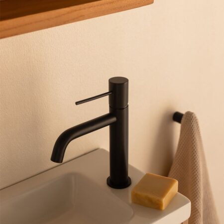 Rubinetto per lavabo in ottone Orveta