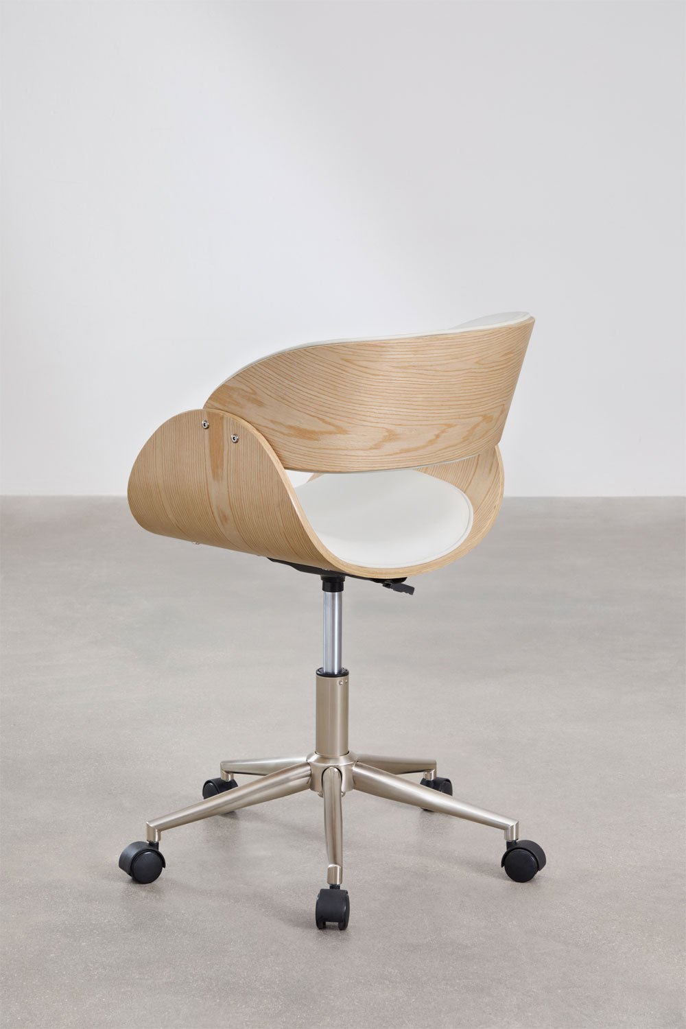 Sedia da scrivania con ruote in legno e similpelle Lorete