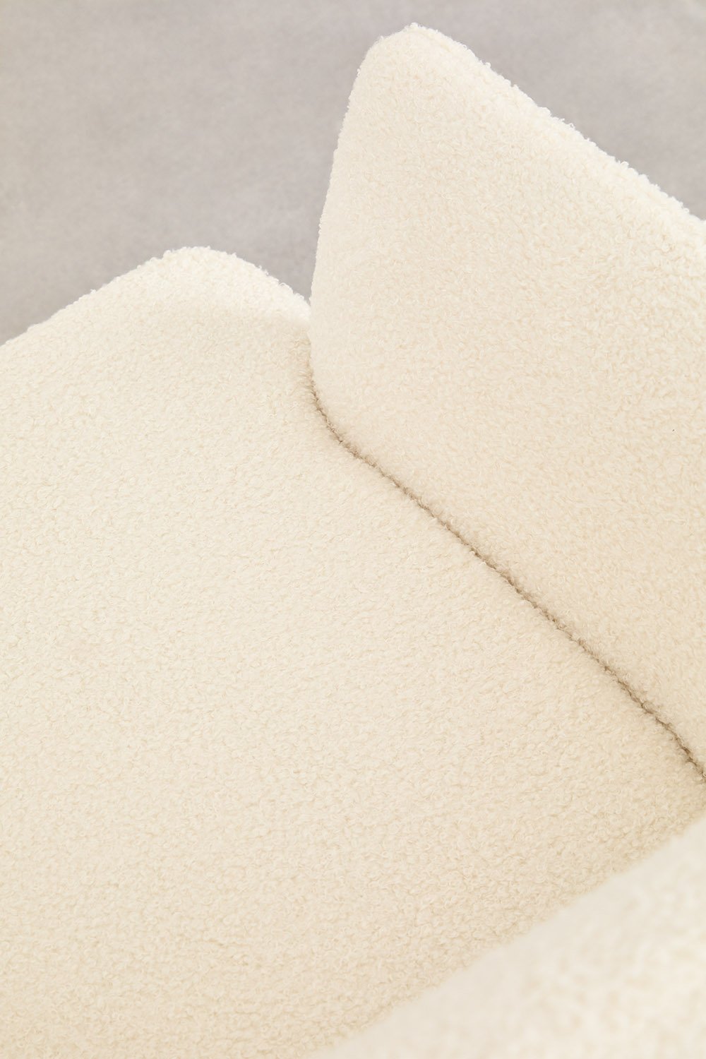 Sedia da pranzo con braccioli in shearling Banfil