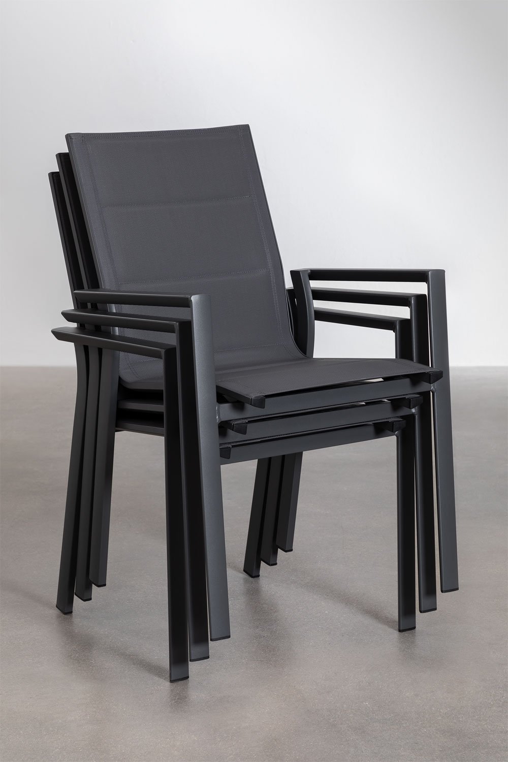 Set composto da tavolo rotondo allungabile Barces 145-200x145 cm e 8 sedie da giardino impilabili in alluminio con braccioli Kar