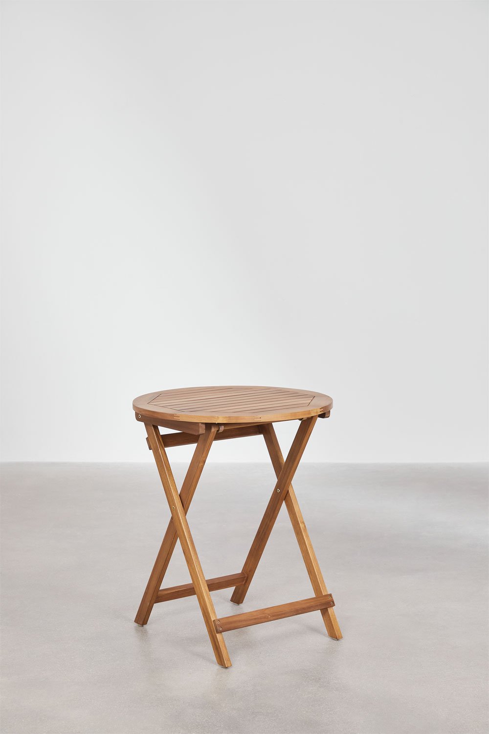 Set tavolo rotondo (Ø60 cm) e 2 sedie da giardino pieghevoli in legno di acacia Delawer