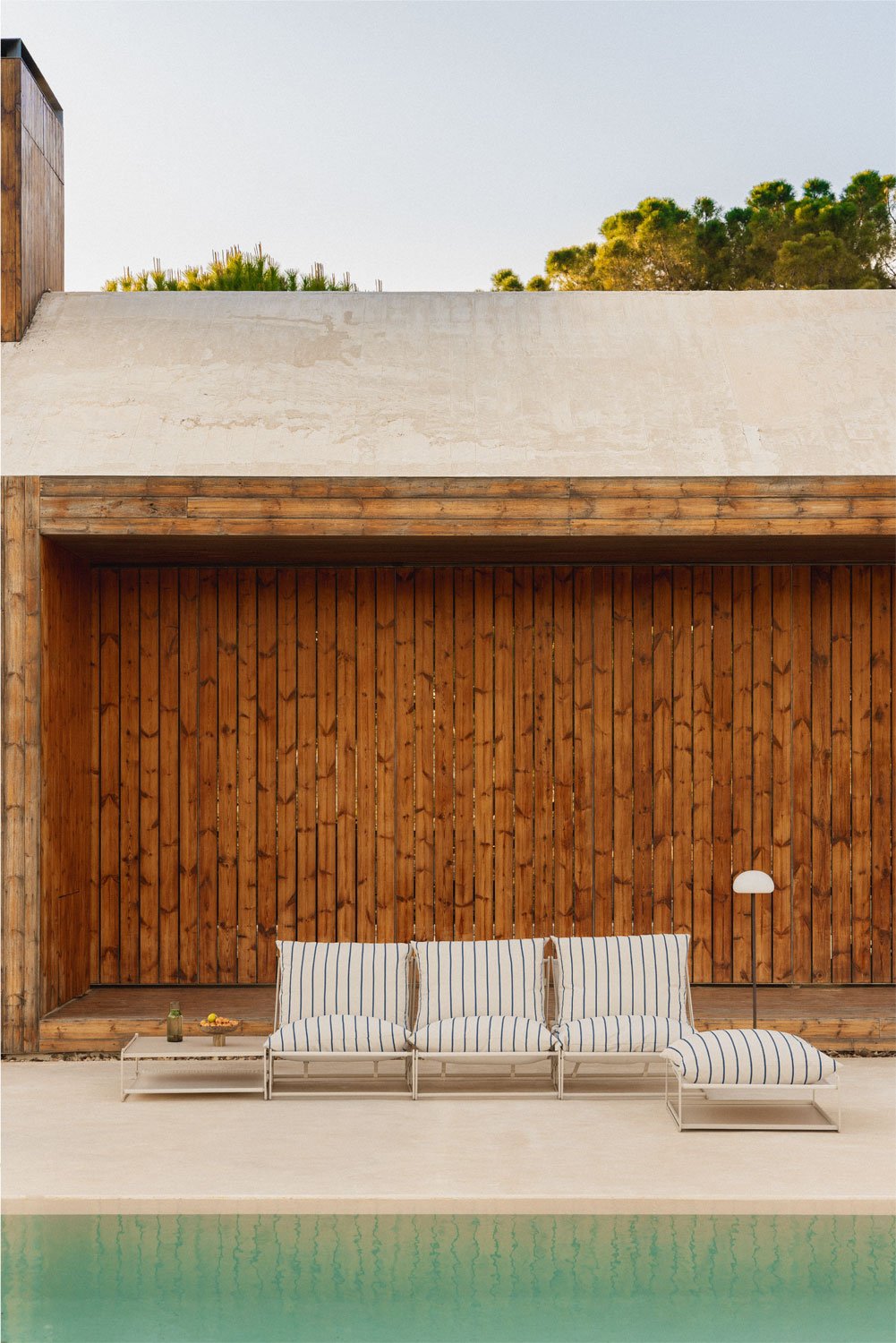 Set da giardino Amaro con divano modulare a 3 pezzi, tavolino laterale e pouf trasformabile