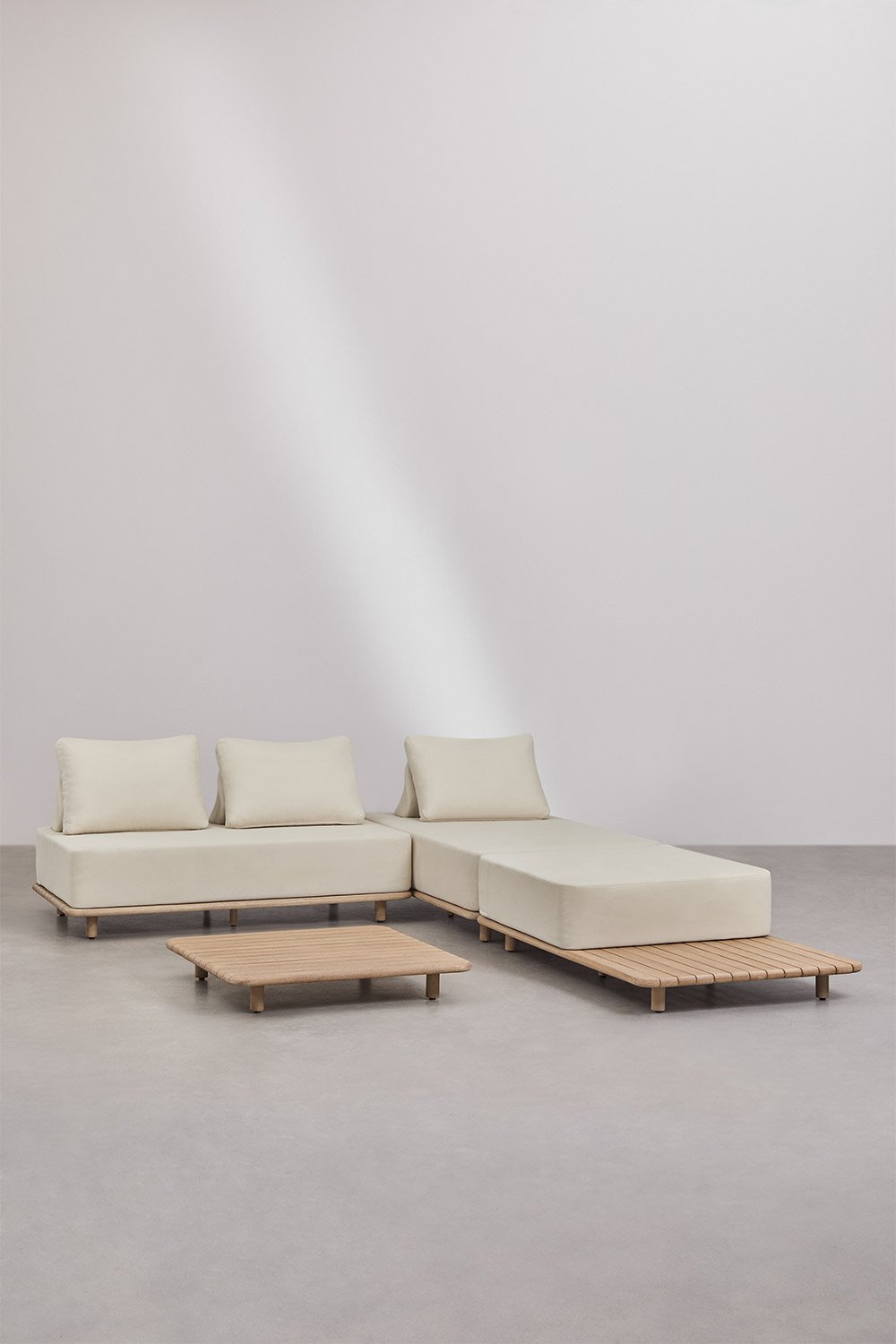 Set da giardino con divano chaise longue modulare 3 pezzi con tavolino laterale e tavolino basso 95x95 cm in acacia Portet