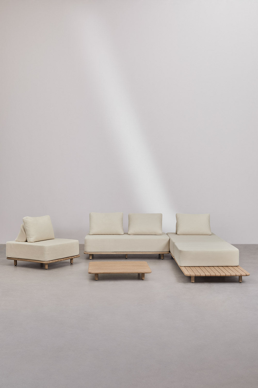 Set da giardino con divano chaise longue modulare 3 pezzi, tavolino, poltrona e tavolino 95x95 cm in acacia Portet
