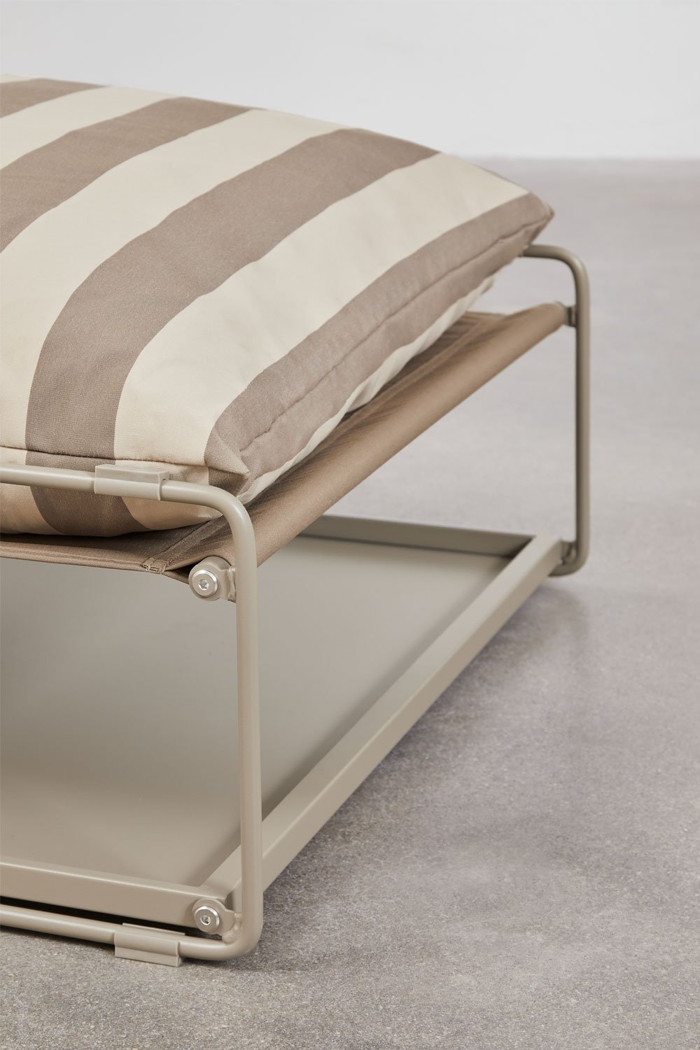 Set da giardino con divano modulare a 2 pezzi, 2 poltrone e tavolino convertibile Amaro