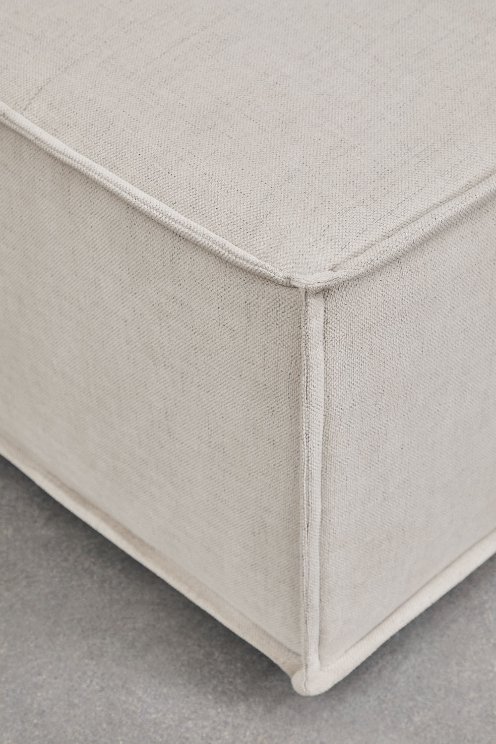 Set soggiorno con poltrona e pouf in tessuto Vermont