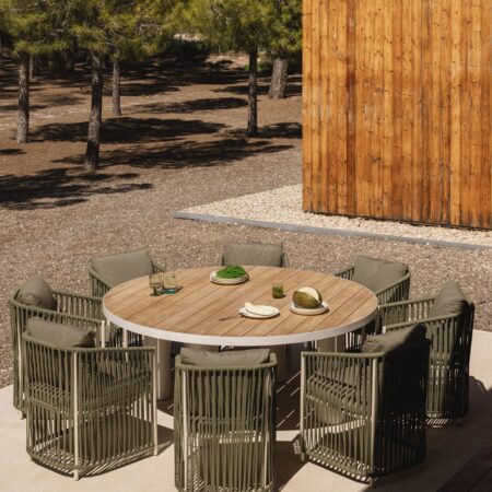 Set da tavolo rotondo Riviera, Ø180 cm, in legno di teak e alluminio, e 8 sedie da giardino Sophie in alluminio e corda intrecci