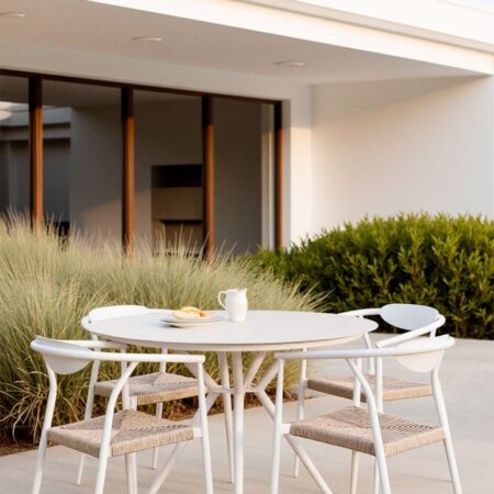 Set composto da tavolo rotondo in alluminio (Ø100 cm) Valerie e 4 sedie da giardino con braccioli in alluminio e rattan sintetic