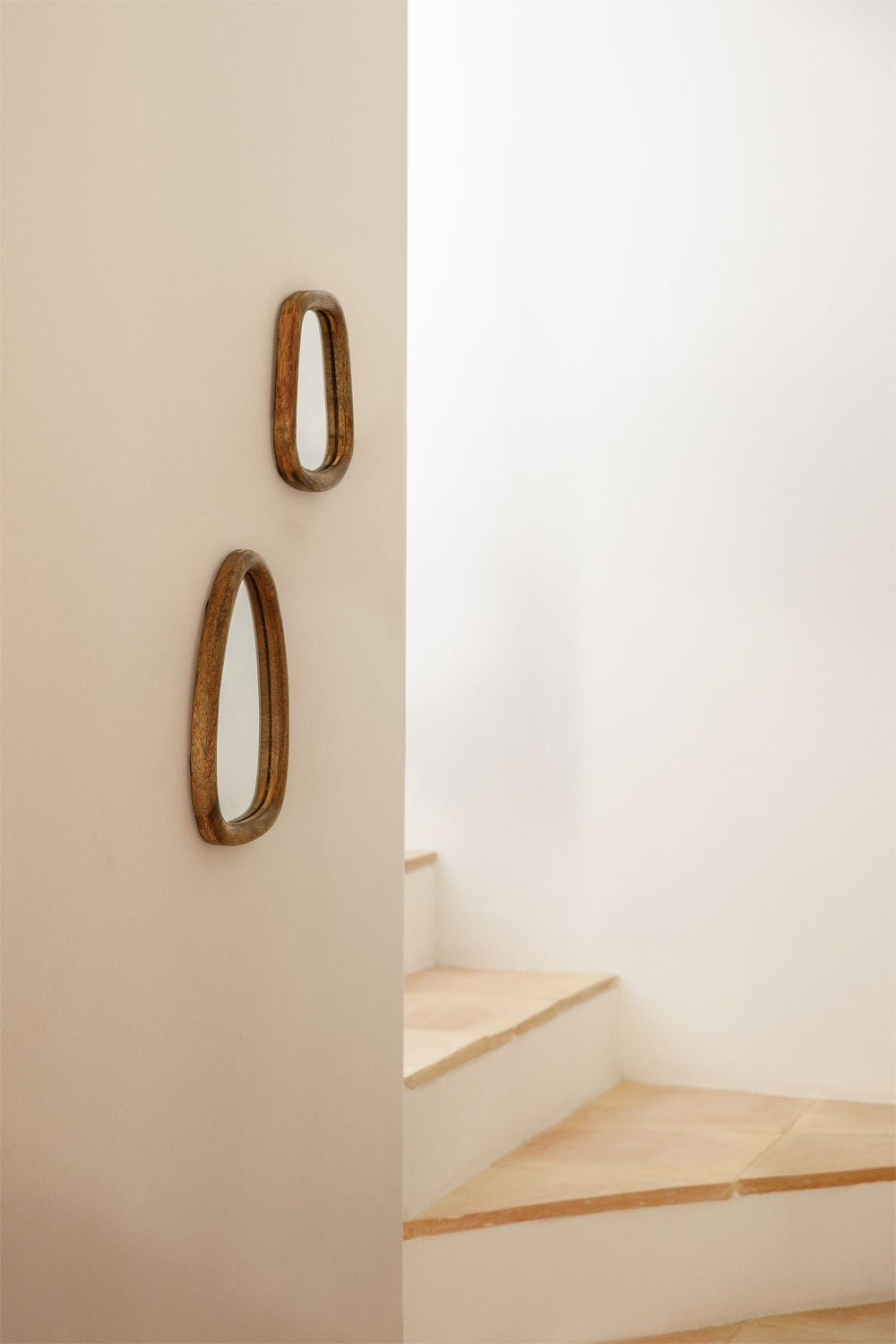 Set di 2 specchi da parete in legno di mango Gabael Design