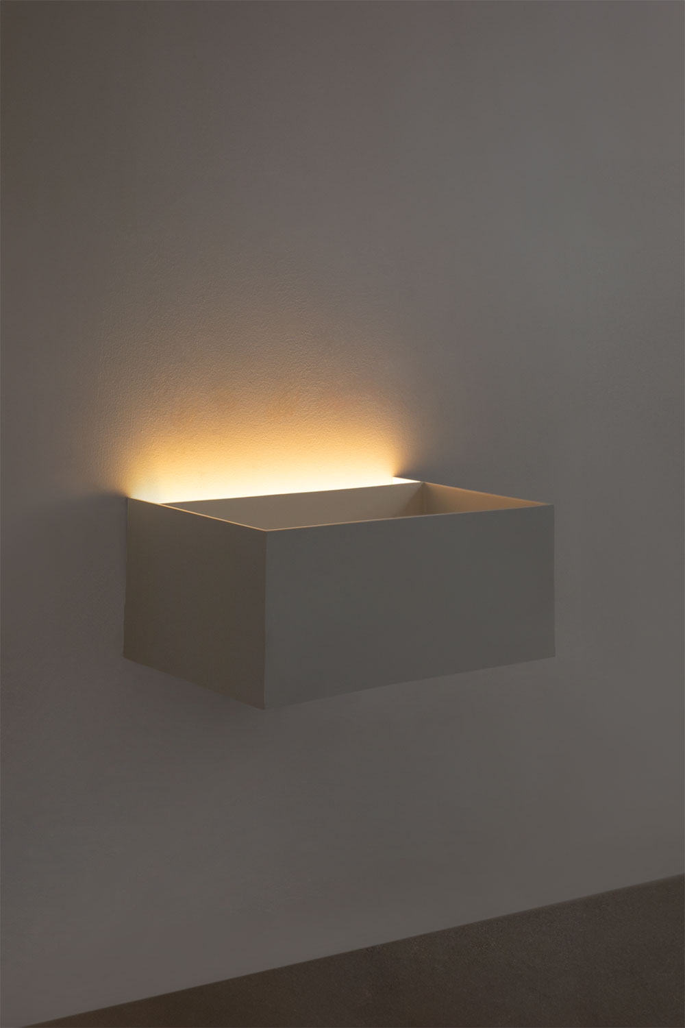 Set di mobili da bagno in resina con lavabo integrato e luce LED Nerine