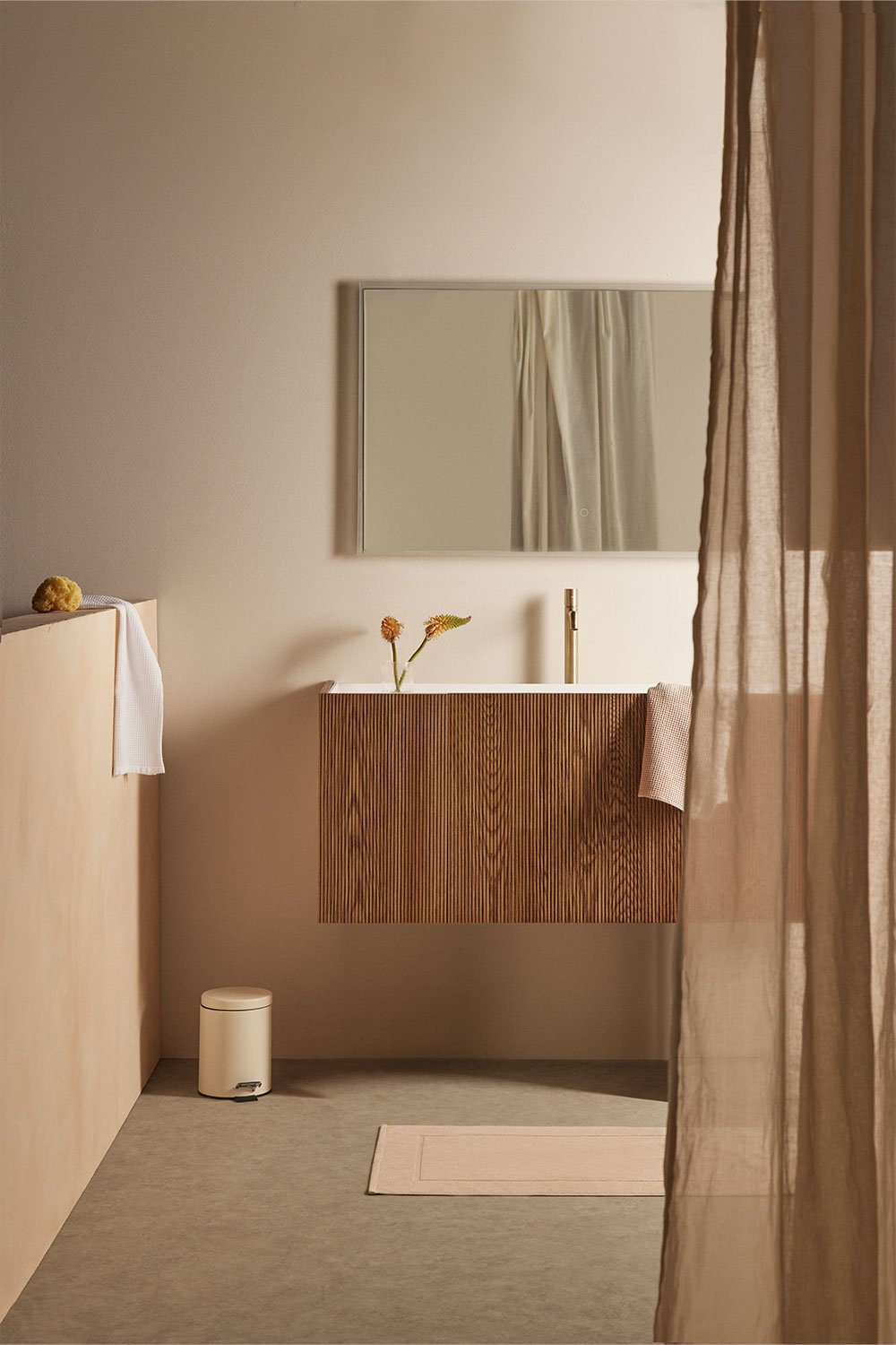 Set di mobili da bagno in legno con lavabo integrato Fiore