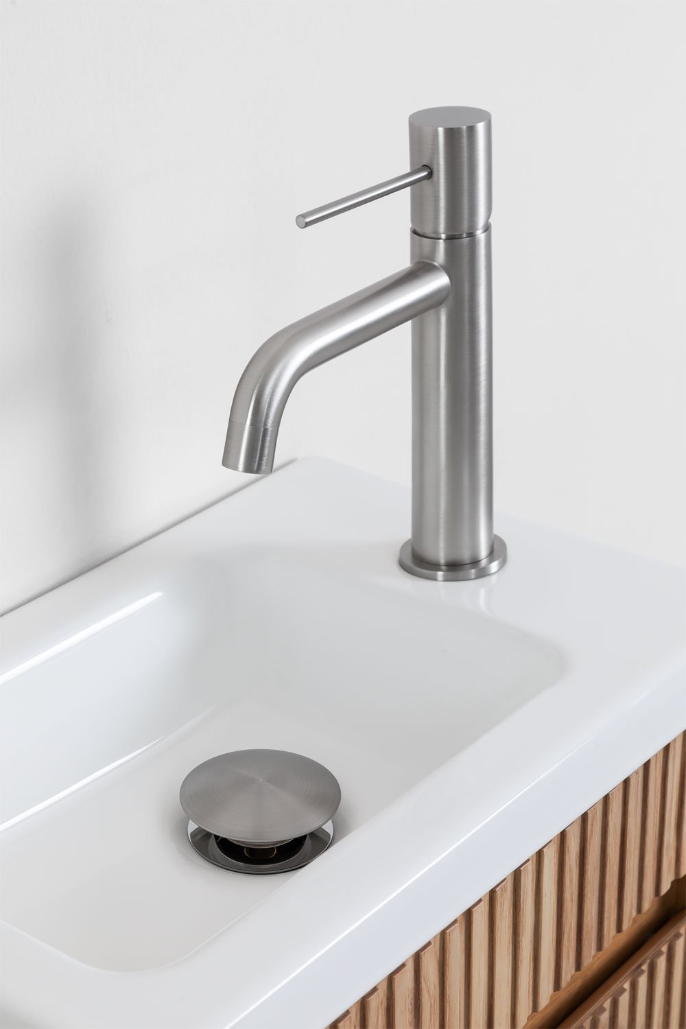 Set di mobili da bagno in legno con lavabo integrato Narek
