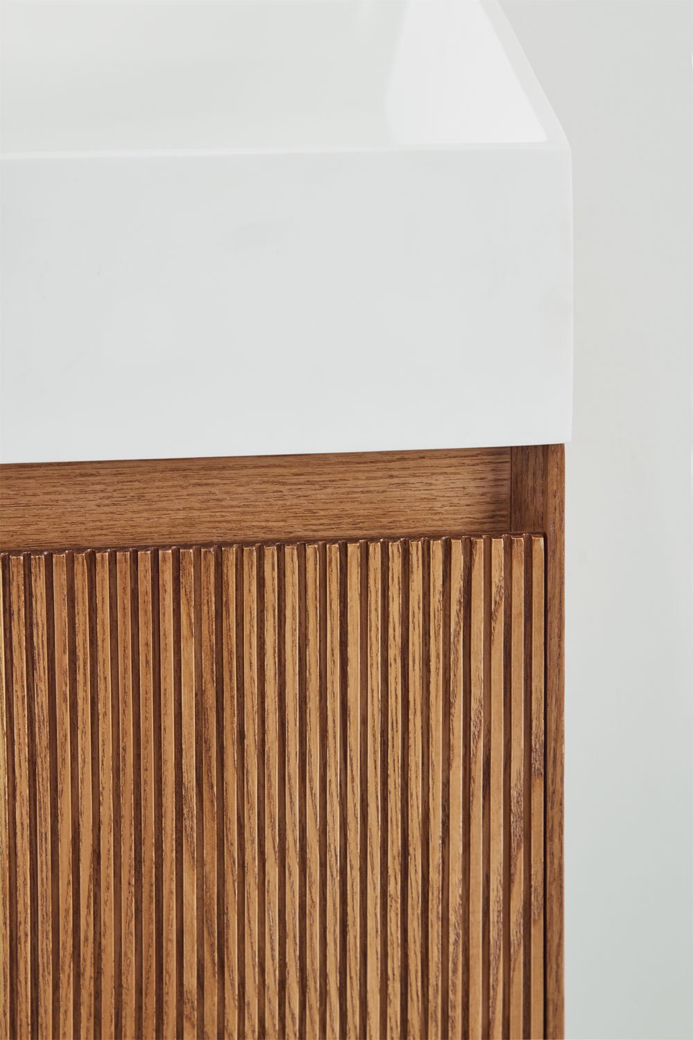 Set mobili da bagno in legno Aldeia con lavabo integrato