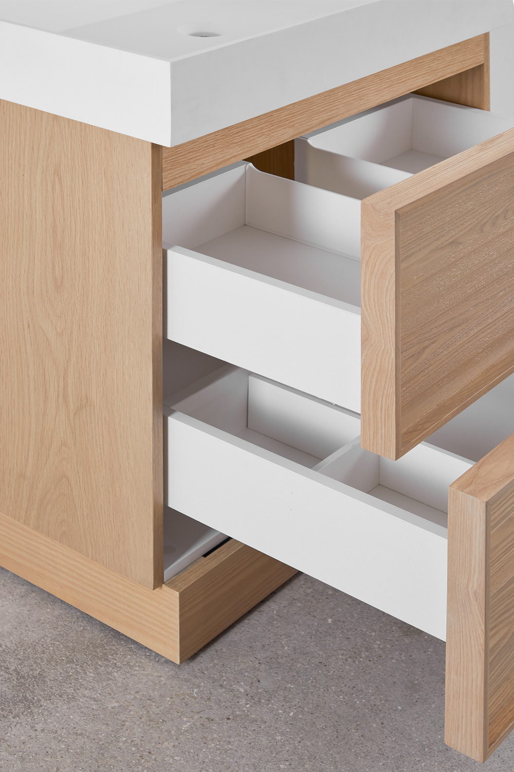 Set mobili da bagno in legno Jolene con lavabo integrato