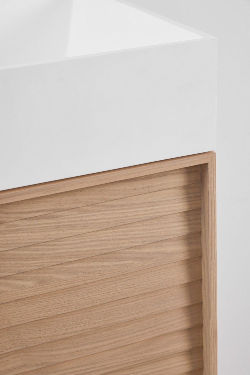Set mobili da bagno in legno Jolene con lavabo integrato