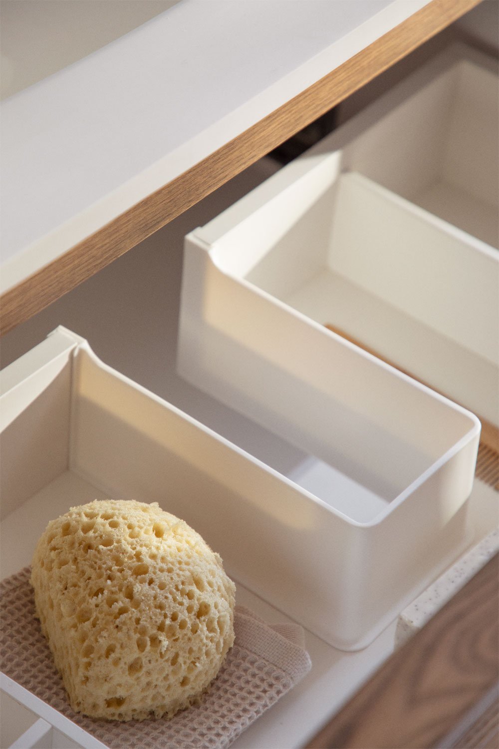 Set mobili da bagno in legno Solea con lavabo integrato